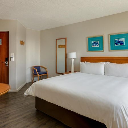 Protea Hotel By Marriott Cape Town Tyger Valley Белвилл Экстерьер фото