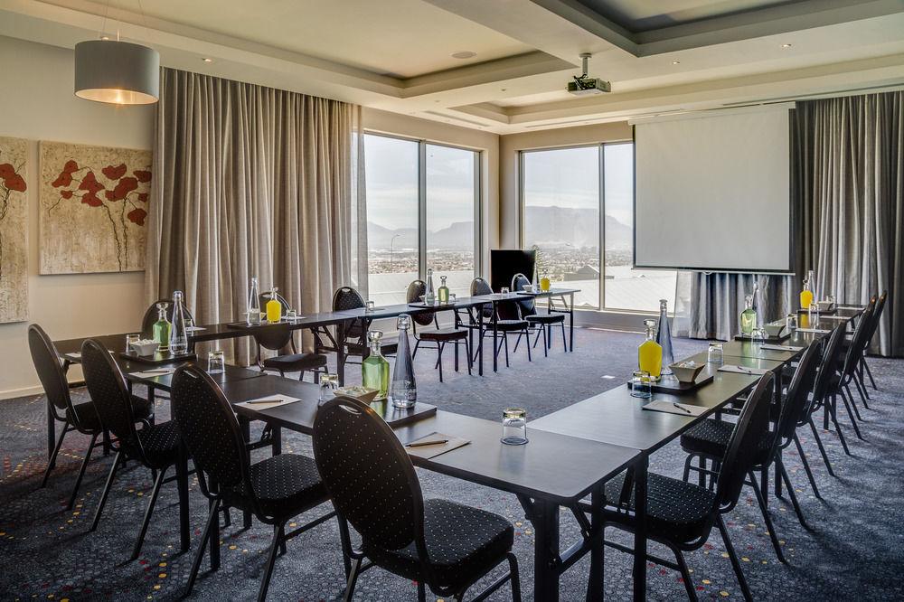 Protea Hotel By Marriott Cape Town Tyger Valley Белвилл Экстерьер фото