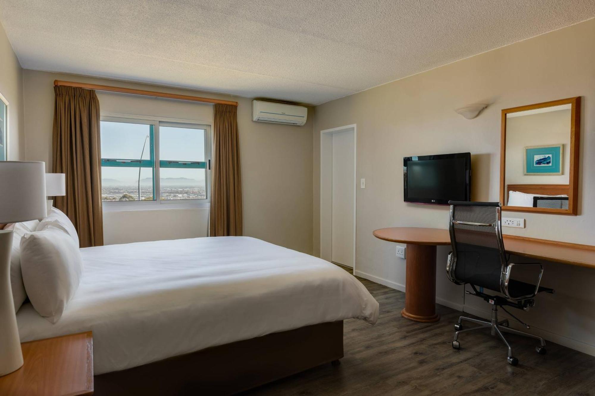 Protea Hotel By Marriott Cape Town Tyger Valley Белвилл Экстерьер фото