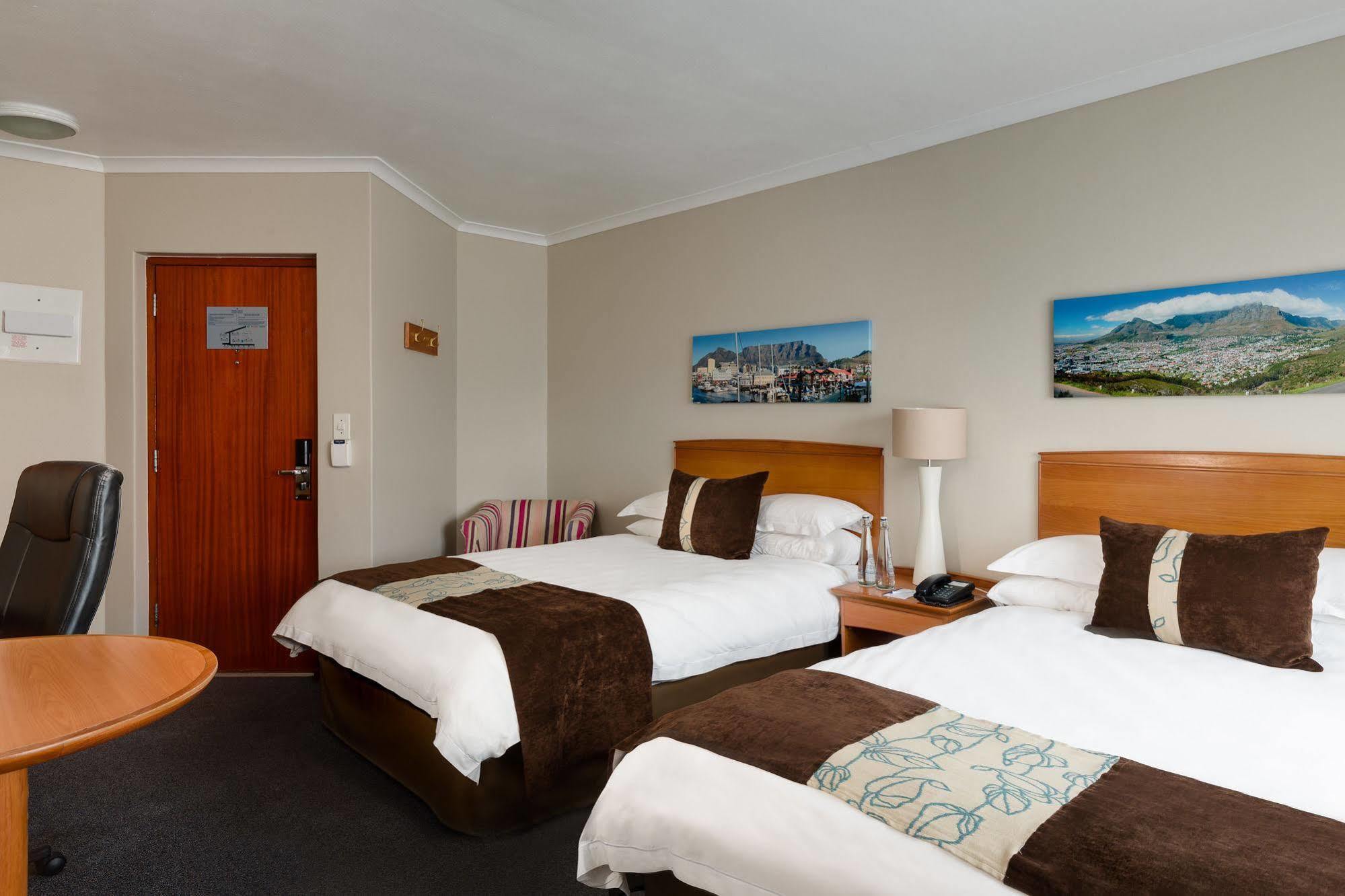 Protea Hotel By Marriott Cape Town Tyger Valley Белвилл Экстерьер фото